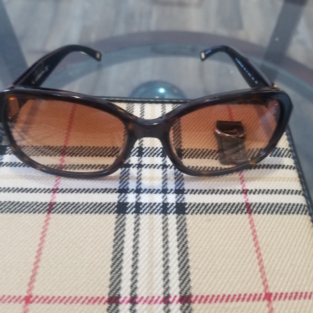 Liz claiborn sunglasses